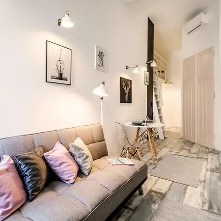 The Grey - Studio With Sleeping Loft In The Center Of * Budapešť